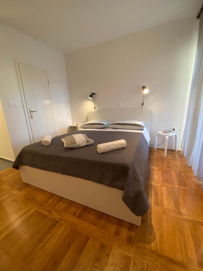 Studio Apartment And Rooms Adria Vodice Buitenkant foto