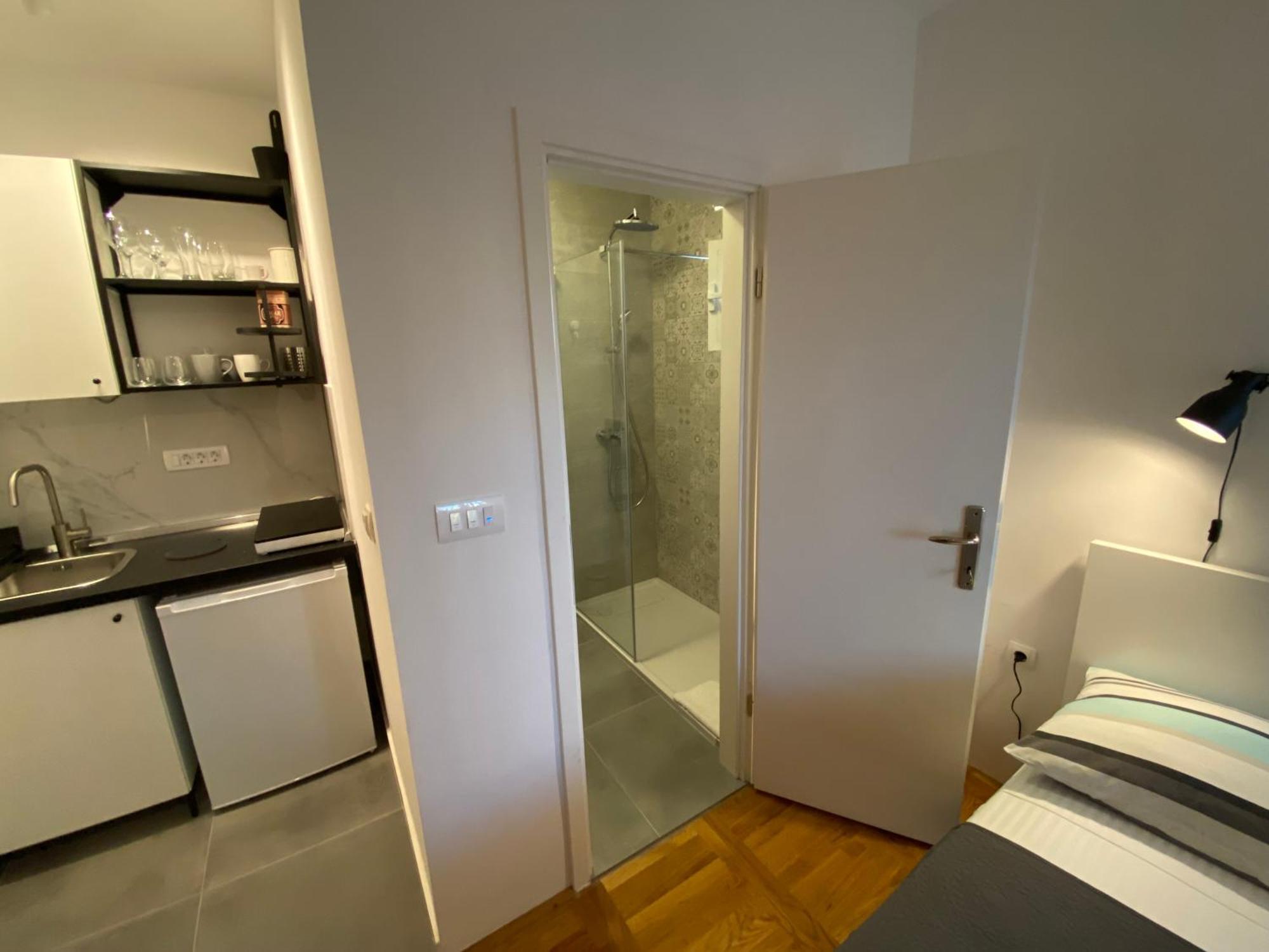 Studio Apartment And Rooms Adria Vodice Buitenkant foto