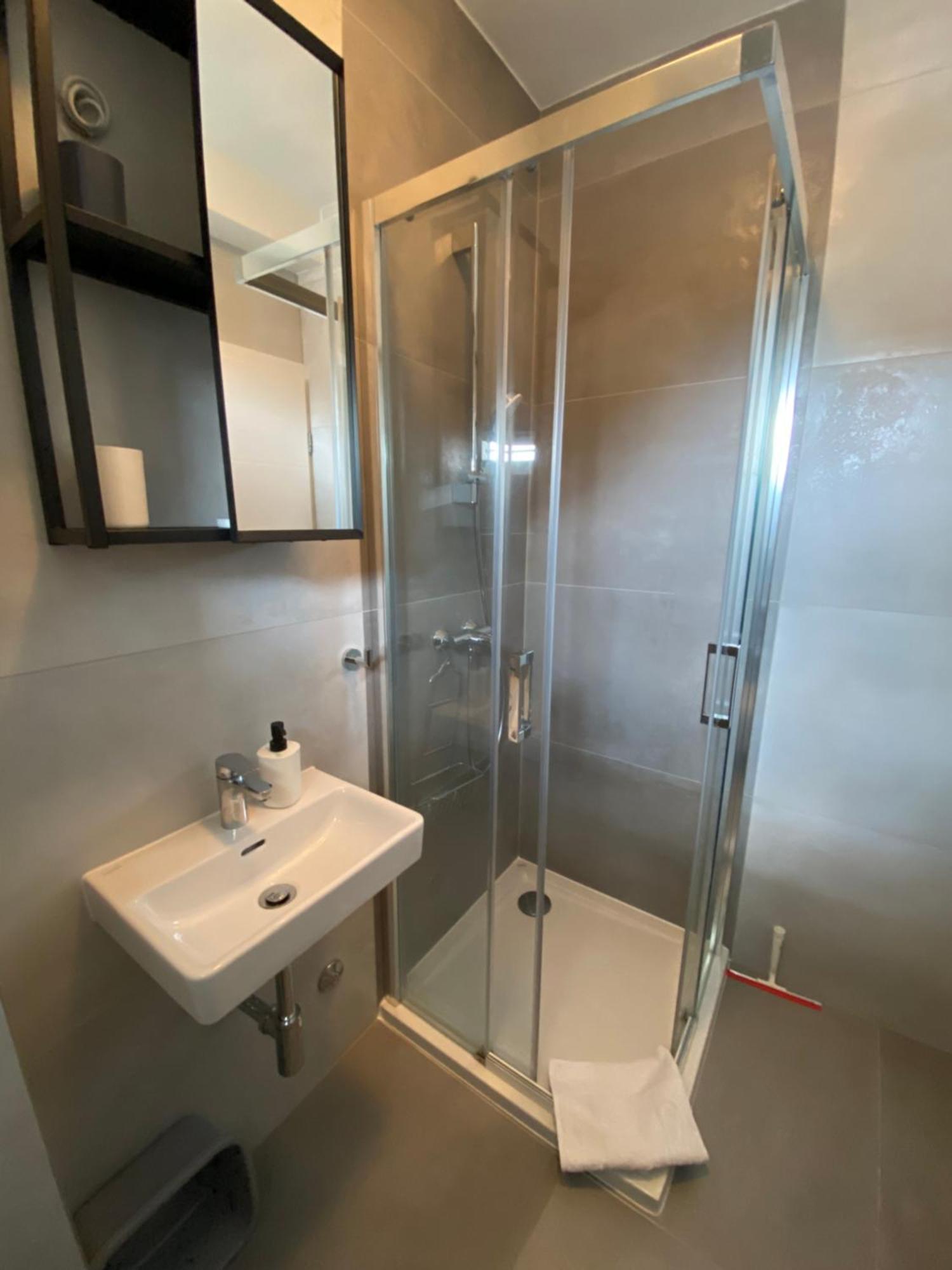Studio Apartment And Rooms Adria Vodice Buitenkant foto