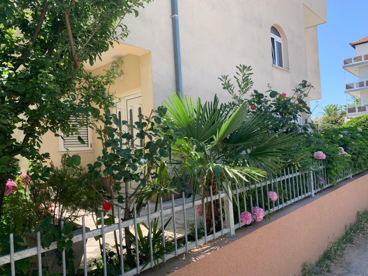 Studio Apartment And Rooms Adria Vodice Buitenkant foto