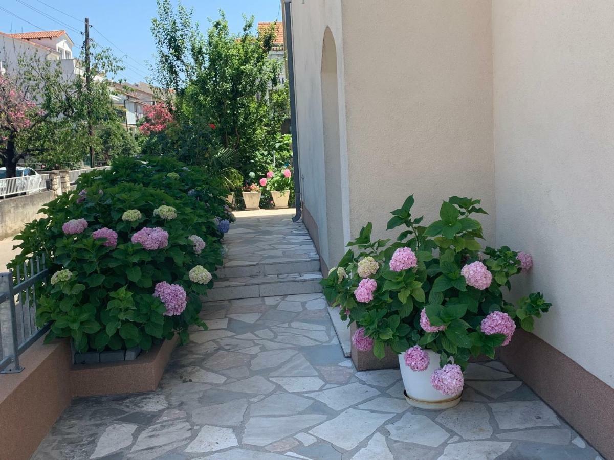 Studio Apartment And Rooms Adria Vodice Buitenkant foto